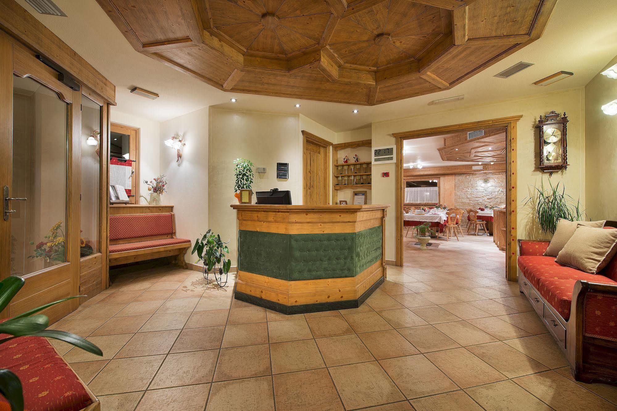 Hotel Costanza Mountain Holiday Livigno Extérieur photo